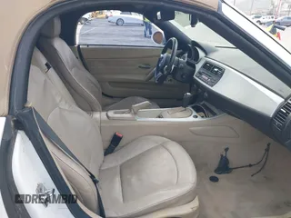 2007 BMW Z4 3.0si with VIN 4USBU53597LX02452, listed as a IAAI auction lot 41788102 with 196,971 mi miles and . Bid and sale history available at DreamBid. Image 8.