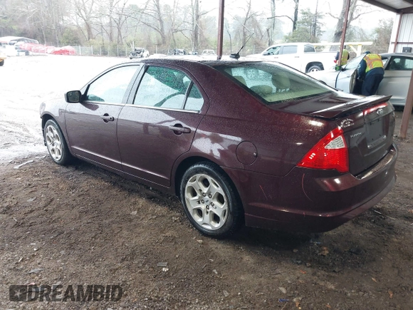 2011 Ford Fusion SE with VIN 3FAHP0HAXBR158981, listed as a IAAI auction lot 41742876 with 82,923 mi miles. Bid and sale history available at carsss.com. Image 3.