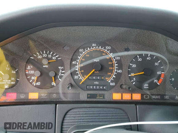 1992 Mercedes-Benz 560 with VIN WDBGA57E7NA068936, listed as a Copart auction lot 85746754 with 132,264 mi miles and Clean Title. Bid and sale history available at DreamBid. Image 9.