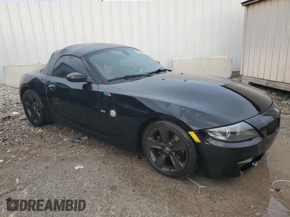 2006 BMW Z4 3.0i with VIN 4USBU33546LW66947, listed as a Copart auction lot 45736875 with 112,996 mi miles and Non Repairable. Bid and sale history available at carsss.com. Image 4.