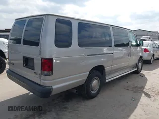 2003 Ford Econoline Passenger XL z VIN 1FBSS31L53HB42092, wystawiony jako IAAI lot #41520622 z przebiegiem 89 125 mil mil oraz . Historia ofert i sprzedaży dostępna na DreamBid. Obrazek 4.