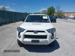 2018 Toyota 4Runner SR5 with VIN JTEBU5JR6J5545742, listed as a IAAI auction lot 41940150 with 64,488 mi miles and . Bid and sale history available at DreamBid. Image 12.