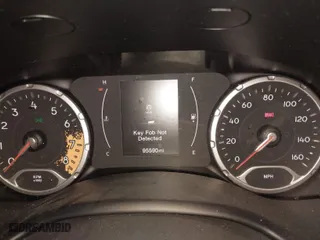 2015 Jeep Renegade Latitude with VIN ZACCJABT3FPC08724, listed as a IAAI auction lot 41965168 with 95,590 mi miles. Bid and sale history available at carsss.com. Image 7.