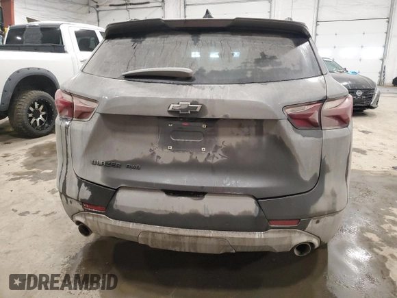 2021 Chevrolet Blazer LT z VIN 3GNKBJRS4MS556749, wystawiony jako Copart lot #42142345 z przebiegiem 55 395 mil mil oraz Nie do naprawy • Non repairable. Historia ofert i sprzedaży dostępna na DreamBid. Obrazek 6.