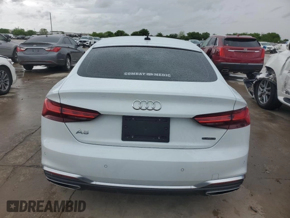 2023 Audi A5 Sportback S line Premium z VIN WAUDACF54PA024628, wystawiony jako Copart lot #49966604 z przebiegiem 15 396 mil mil oraz Czysty tytuł • Clean title. Historia ofert i sprzedaży dostępna na DreamBid. Obrazek 6.