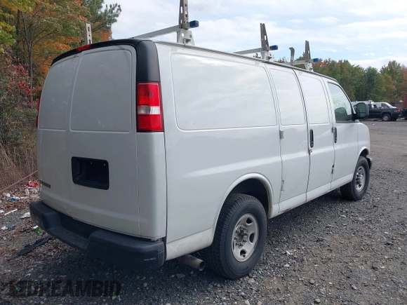 2018 Chevrolet Express Cargo Van with VIN 1GCWGAFG6J1338370, listed as a IAAI auction lot 40543708 with 1 mi miles. Bid and sale history available at carsss.com. Image 4.