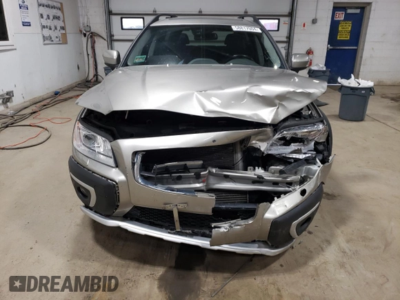 2014 Volvo XC70 T6 with VIN YV4902BZ8E1184116, listed as a Copart auction lot 58817004 with 97,967 mi miles and Salvage Title. Bid and sale history available at DreamBid. Image 5.