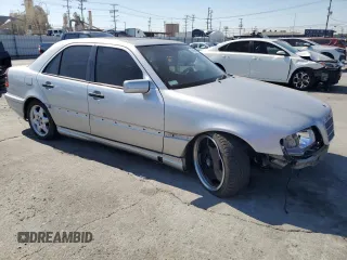 1999 Mercedes-Benz C z VIN WDBHA33G6XF789237, wystawiony jako Copart lot #74065544 z przebiegiem 198 201 mil mil oraz Szkoda całkowita • Salvage title. Historia ofert i sprzedaży dostępna na DreamBid. Obrazek 4.