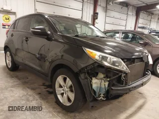 2013 Kia Sportage LX with VIN KNDPB3A22D7441703, listed as a IAAI auction lot 41420552 with 176,619 mi miles. Bid and sale history available at carsss.com. Image 1.