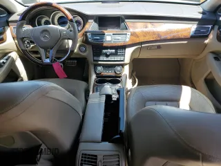 2014 Mercedes-Benz CLS-Class CLS 550 with VIN WDDLJ7DB9EA098998, listed as a Copart auction lot 57313054 with 146,674 mi miles and Salvage Title. Bid and sale history available at carsss.com. Image 8.