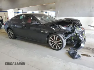 2016 Jaguar XF S with VIN SAJBM4BV0GCY13717, listed as a Copart auction lot 70385854 with 82,592 mi miles and Salvage Title. Bid and sale history available at carsss.com. Image 4.