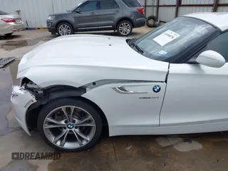 2014 BMW Z4 sDrive35i with VIN WBALM7C58EE386241, listed as a IAAI auction lot 41694078 with 66,884 mi miles. Bid and sale history available at carsss.com. Image 17.