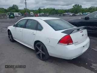 2014 Chevrolet Impala Police Police z VIN 2G1WD5E37E1129114, wystawiony jako IAAI lot #42275018 z przebiegiem 109 297 mil mil oraz . Historia ofert i sprzedaży dostępna na DreamBid. Obrazek 3.