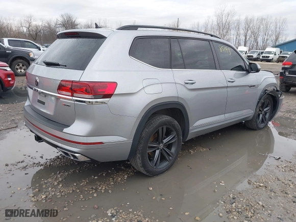 2021 Volkswagen Atlas 3.6L V6 SE w/Technology R-Line with VIN 1V2RR2CA8MC534539, listed as a IAAI auction lot 42085193 with 43,390 mi miles. Bid and sale history available at carsss.com. Image 4.