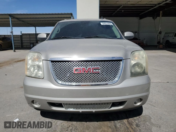 2009 GMC Yukon XL z VIN 1GKFC06269J102165, wystawiony jako Copart lot #54874955 z przebiegiem 248 831 mil mil oraz Szkoda całkowita • Salvage title. Historia ofert i sprzedaży dostępna na DreamBid. Obrazek 5.