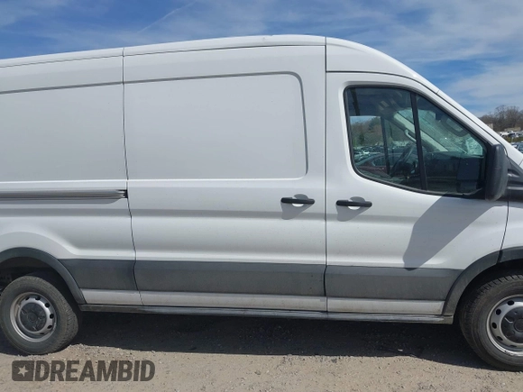 2024 Ford Transit Cargo with VIN 1FTBR1C8XRKA46961, listed as a IAAI auction lot 41823255 with 4,292 mi miles and . Bid and sale history available at DreamBid. Image 14.