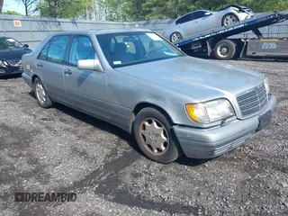 1995 Mercedes-Benz S z VIN WDBGA43E0SA254443, wystawiony jako IAAI lot #42168405 z przebiegiem 88 156 mil mil oraz . Historia ofert i sprzedaży dostępna na DreamBid. Obrazek 1.