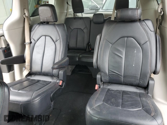 2017 Chrysler Pacifica Touring L with VIN 2C4RC1BG0HR839338, listed as a Copart auction lot 53531095 with 139,580 mi miles and Salvage Title. Bid and sale history available at DreamBid. Image 10.