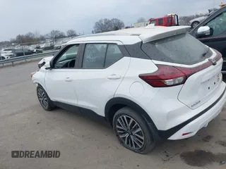 2022 Nissan Kicks SV with VIN 3N1CP5CV7NL493279, listed as a IAAI auction lot 41692610 with 34,245 mi miles. Bid and sale history available at carsss.com. Image 14.