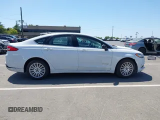 2018 Ford Fusion SE z VIN 3FA6P0LU1JR225930, wystawiony jako IAAI lot #42508239 z przebiegiem 202 272 mil mil oraz . Historia ofert i sprzedaży dostępna na DreamBid. Obrazek 13.