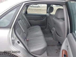 2004 Toyota Avalon XL with VIN 4T1BF28B04U372134, listed as a IAAI auction lot 41746387 with 123,181 mi miles and . Bid and sale history available at carsss.com. Image 8.