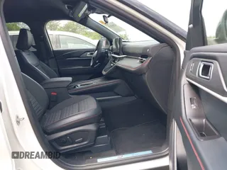 2025 Ford Explorer ST-Line with VIN 1FMUK8KH9SGB60445, listed as a IAAI auction lot 42087110 with 2,569 mi miles and . Bid and sale history available at DreamBid. Image 5.