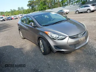 2013 Hyundai Elantra Limited z VIN 5NPDH4AE5DH245137, wystawiony jako IAAI lot #42372752 z przebiegiem 80 356 mil mil oraz . Historia ofert i sprzedaży dostępna na DreamBid. Obrazek 1.