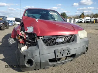 2005 Ford Escape XLT with VIN 1FMYU93165KC92227, listed as a Copart auction lot 51935855 with 190,861 mi miles and Salvage Title. Bid and sale history available at carsss.com. Image 5.