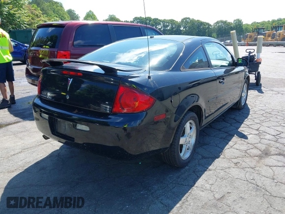 2007 Pontiac G5 with VIN 1G2AL15F477368623, listed as a IAAI auction lot 42224356 with 174,441 mi miles and . Bid and sale history available at DreamBid. Image 4.