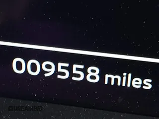 2024 Mitsubishi Outlander SEL z VIN JA4J4WA88RZ018247, wystawiony jako IAAI lot #40377423 z przebiegiem 9 558 mil mil oraz . Historia ofert i sprzedaży dostępna na DreamBid. Obrazek 7.