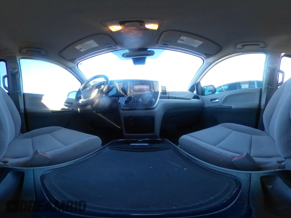 2018 Toyota Sienna LE Auto Access Seat with VIN 5TDKZ3DC2JS902975, listed as a IAAI auction lot 41313115 with 120,808 mi miles. Bid and sale history available at carsss.com. Image 18.