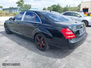2007 Mercedes-Benz S-Class 5.5L V8 with VIN WDDNG71XX7A080228, listed as a IAAI auction lot 41972759 with 1 mi miles. Bid and sale history available at carsss.com. Image 3.