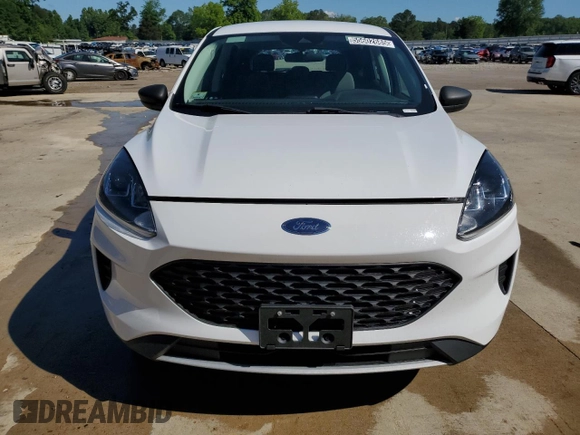 2021 Ford Escape S with VIN 1FMCU9F65MUA73571, listed as a Copart auction lot 55602685 with 197,587 mi miles and Clean title. Bid and sale history available at DreamBid. Image 5.