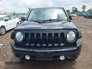 2014 Jeep Patriot Latitude with VIN 1C4NJRFB1ED616001, listed as a IAAI auction lot 42722459 with 81,561 mi miles and . Bid and sale history available at DreamBid. Image 12.
