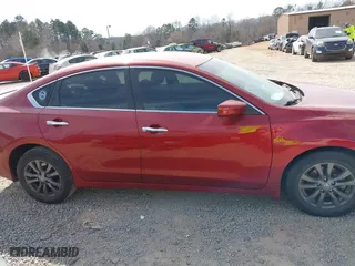 2015 Nissan Altima 2.5 with VIN 1N4AL3AP2FC179390, listed as a IAAI auction lot 41833729 with 191,760 mi miles. Bid and sale history available at carsss.com. Image 12.