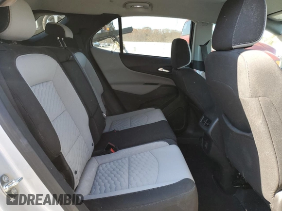 2019 Chevrolet Equinox LT with VIN 3GNAXKEV2KS563604, listed as a Copart auction lot 83644584 with 31,788 mi miles and Salvage Title. Bid and sale history available at carsss.com. Image 11.