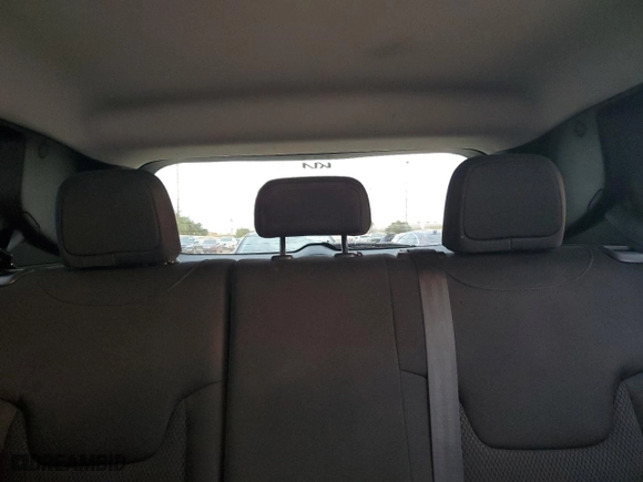 2018 Jeep Renegade Latitude with VIN ZACCJABB3JPH39941, listed as a Copart auction lot 77005484 with 102,445 mi miles and Salvage Title. Bid and sale history available at carsss.com. Image 10.