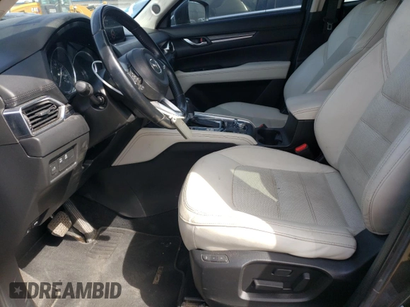 2018 Mazda CX-5 Grand Touring z VIN JM3KFBDM4J0300519, wystawiony jako Copart lot #51548745 z przebiegiem 102 853 mil mil oraz Szkoda całkowita • Salvage title. Historia ofert i sprzedaży dostępna na DreamBid. Obrazek 7.