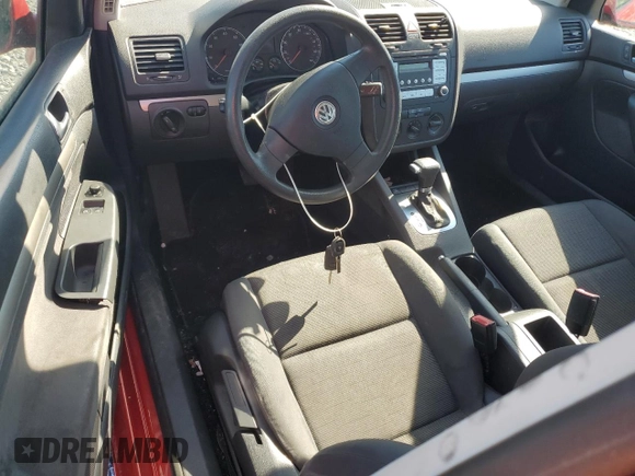 2008 Volkswagen Rabbit S z VIN WVWBA71K48W008738, wystawiony jako Copart lot #55779555 z przebiegiem 140 317 mil mil oraz Szkoda całkowita • Salvage title. Historia ofert i sprzedaży dostępna na DreamBid. Obrazek 8.