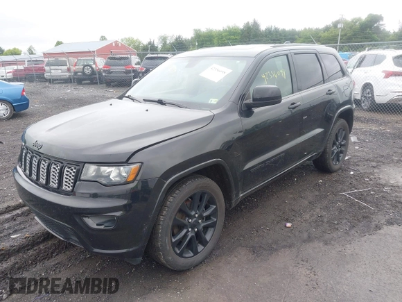 2019 Jeep Grand Cherokee Upland z VIN 1C4RJFAG5KC546426, wystawiony jako IAAI lot #42356098 z przebiegiem 101 480 mil mil oraz . Historia ofert i sprzedaży dostępna na DreamBid. Obrazek 2.