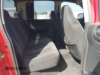 2003 Dodge Dakota Sport with VIN 1D7HL38X63S362491, listed as a IAAI auction lot 41642370 with 299,300 mi miles. Bid and sale history available at carsss.com. Image 8.