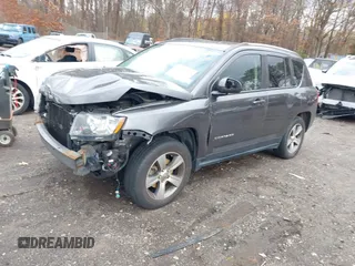 2017 Jeep Compass Latitude с VIN 1C4NJDEBXHD100521, выставлен на аукционе IAAI как лот 40924755 с пробегом 94 505 миль миль и . История ставок и продаж доступна на DreamBid. Изображение 18.