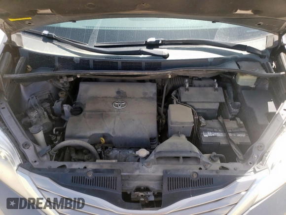 2015 Toyota Sienna XLE with VIN 5TDYK3DC4FS629558, listed as a Copart auction lot 64062045 with 172,669 mi miles and Clean title. Bid and sale history available at DreamBid. Image 12.
