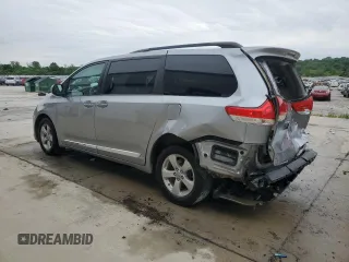 2012 Toyota Sienna LE AAS z VIN 5TDKK3DC0CS222967, wystawiony jako Copart lot #58044405 z przebiegiem 219 970 mil mil oraz Szkoda całkowita • Salvage title. Historia ofert i sprzedaży dostępna na DreamBid. Obrazek 2.