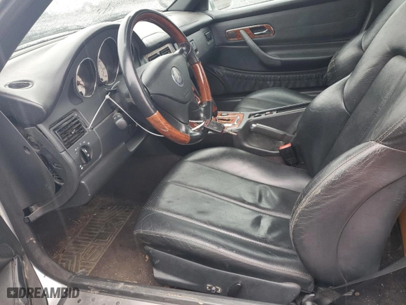 2001 Mercedes-Benz SLK-Class with VIN WDBKK65F01F225700, listed as a Copart auction lot 77999024 with NaN miles and Salvage Title. Bid and sale history available at carsss.com. Image 7.