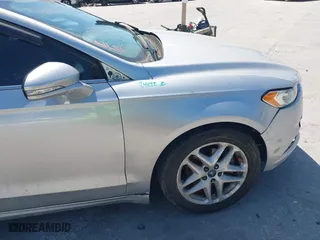 2016 Ford Fusion SE with VIN 3FA6P0H70GR275181, listed as a IAAI auction lot 42117448 with 111,446 mi miles. Bid and sale history available at carsss.com. Image 19.