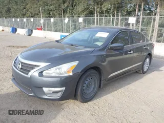 2015 Nissan Altima 2.5 SV with VIN 1N4AL3AP1FC171037, listed as a IAAI auction lot 42127356 with 89,673 mi miles. Bid and sale history available at carsss.com. Image 2.