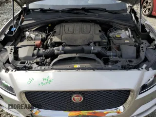 2017 Jaguar F-Pace 35t Prestige z VIN SADCK2BVXHA060972, wystawiony jako Copart lot #48649505 z przebiegiem 48 055 mil mil oraz Szkoda całkowita • Salvage title. Historia ofert i sprzedaży dostępna na DreamBid. Obrazek 12.