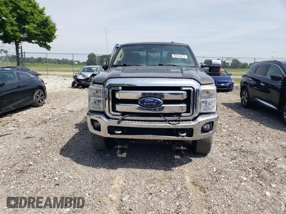 2015 Ford F-250 XLT z VIN 1FT7X2B60FEC50812, wystawiony jako Copart lot #62493675 z przebiegiem 159 058 mil mil oraz Szkoda całkowita • Salvage title. Historia ofert i sprzedaży dostępna na DreamBid. Obrazek 5.