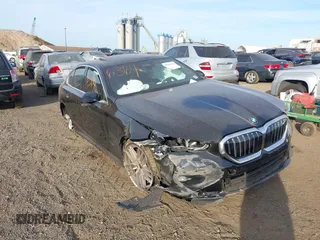 2024 BMW 5 Series 540i xDrive with VIN WBA63FJ08RCS79869, listed as a IAAI auction lot 40786364 with 4,900 mi miles. Bid and sale history available at carsss.com. Image 20.